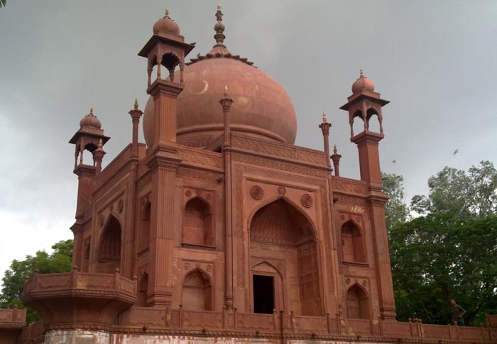 Hessing's Tomb, Agra, Uttar Pradesh