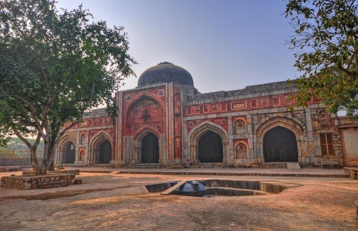 Jamali Kamali Mosque and Tomb, New Delhi