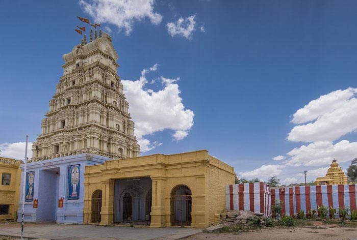 Chennakeshwara Alayam Temple, Gadwal Fort, Mahbubnagar, Telangana