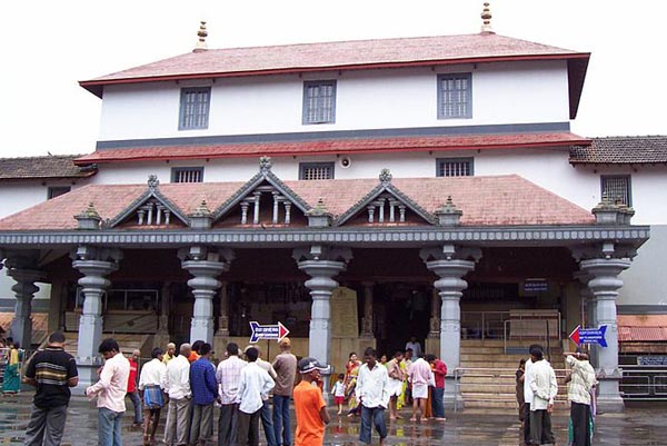 Shri Dharmasthala Manjunatheshwara Temple, Kadri, Mangalore, Karnataka